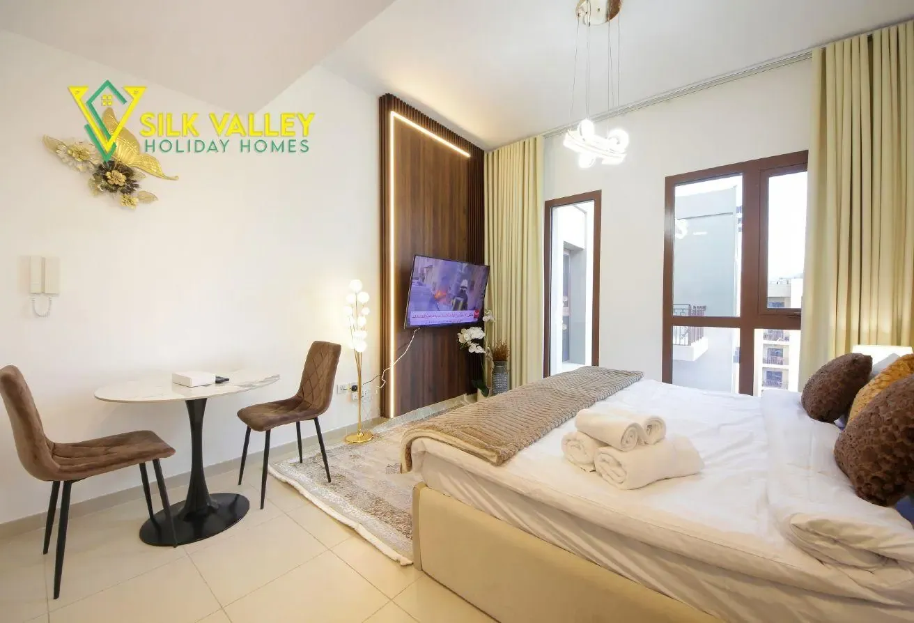 Modern Studio | Pool view | Parking space