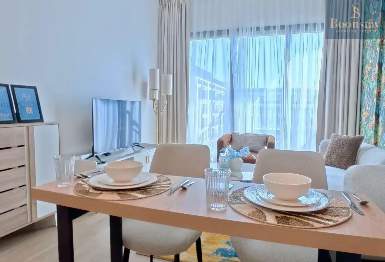 Fully Furnished/Bills Included/Stylish Apartment
