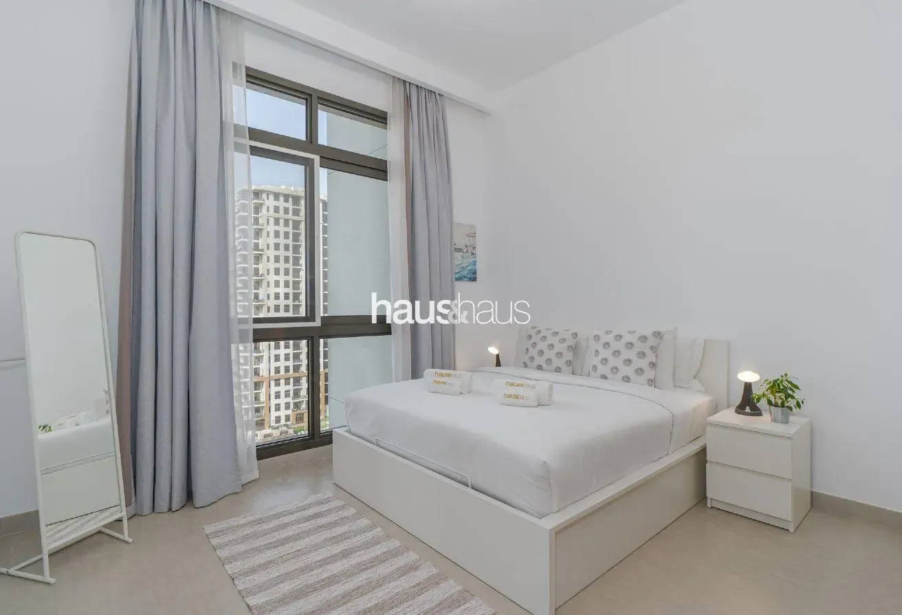 Charming Park View | Cosy | Great Neighbourhood