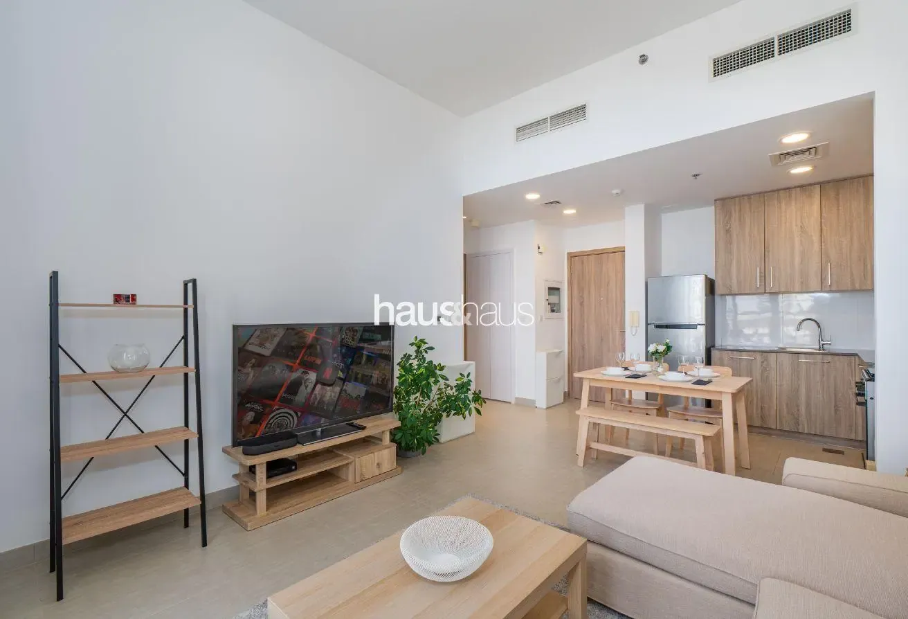 Charming Park View | Cosy | Great Neighbourhood