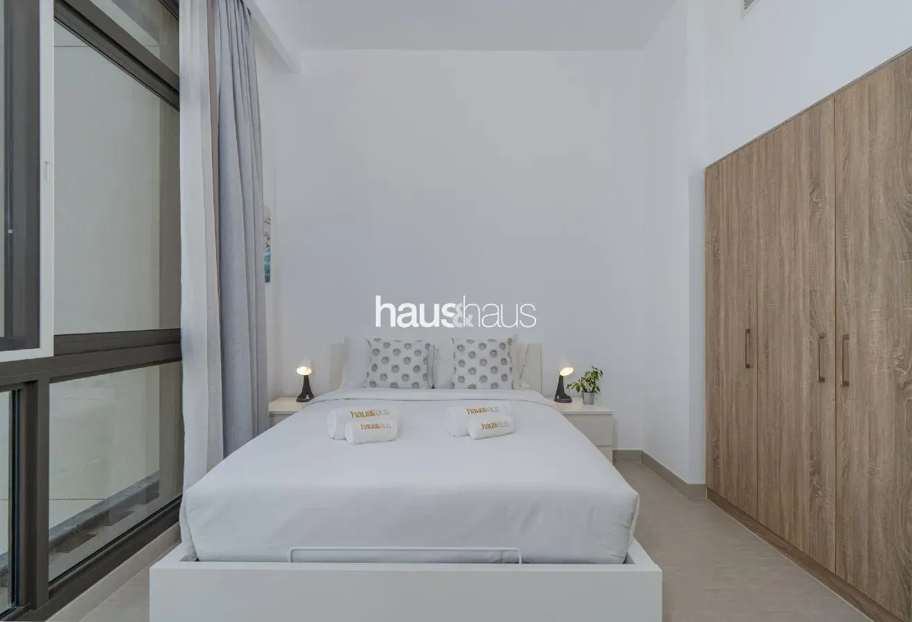 Charming Park View | Cosy | Great Neighbourhood