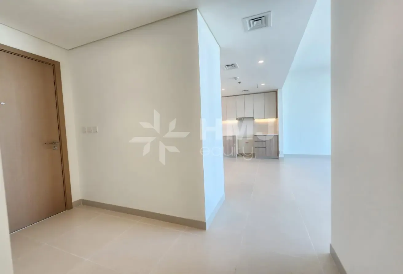 Spacious 2BR | Villa View | Corner Unit | Vacant
