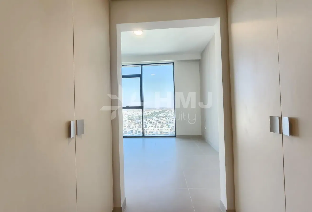 Spacious 2BR | Villa View | Corner Unit | Vacant
