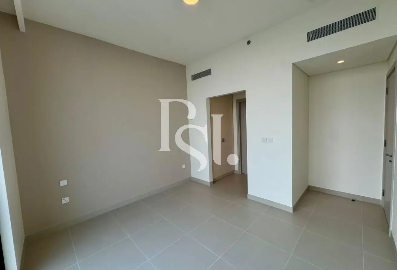 High Floor | Corner Unit | Open View | Vacant