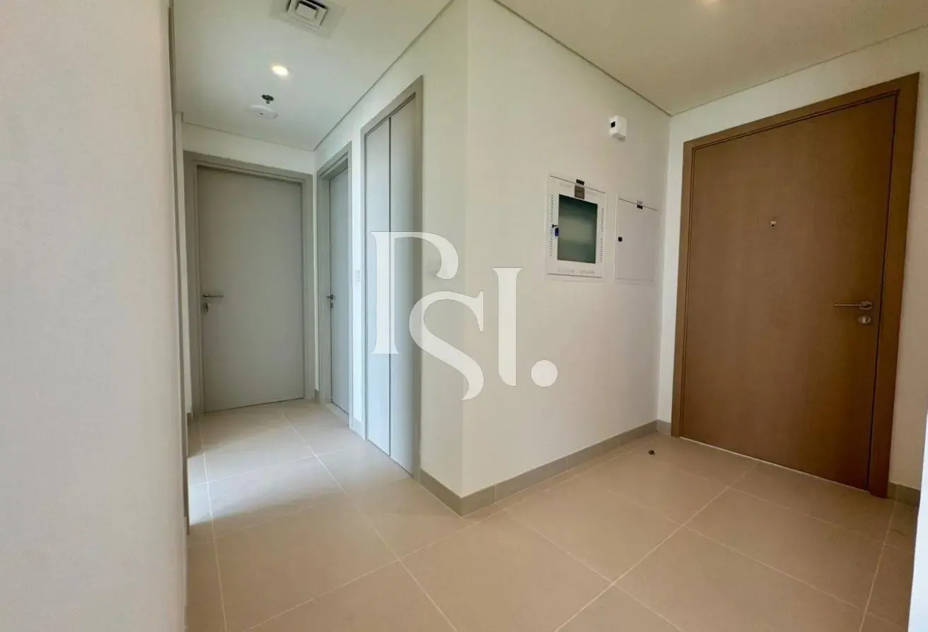 High Floor | Corner Unit | Open View | Vacant
