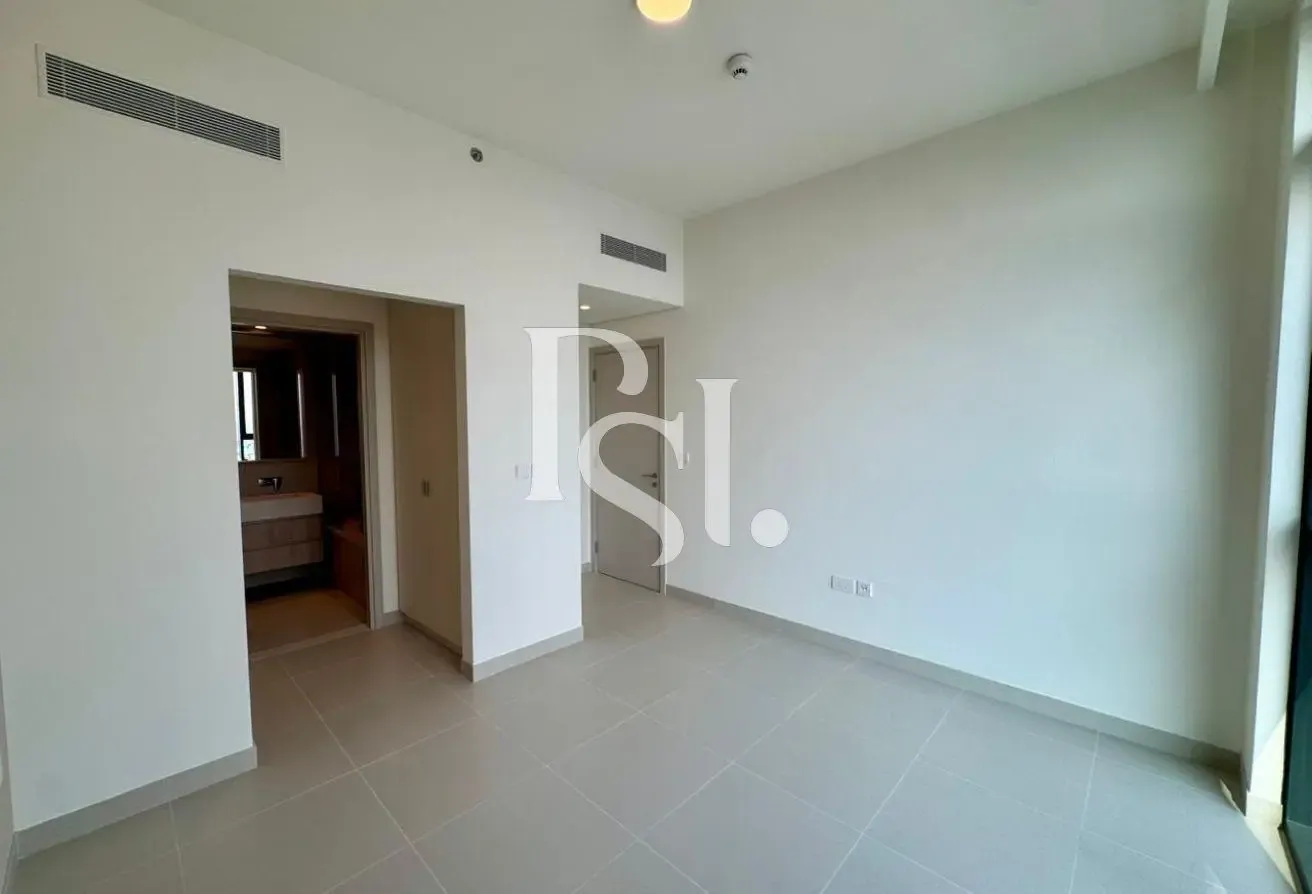 High Floor | Corner Unit | Open View | Vacant