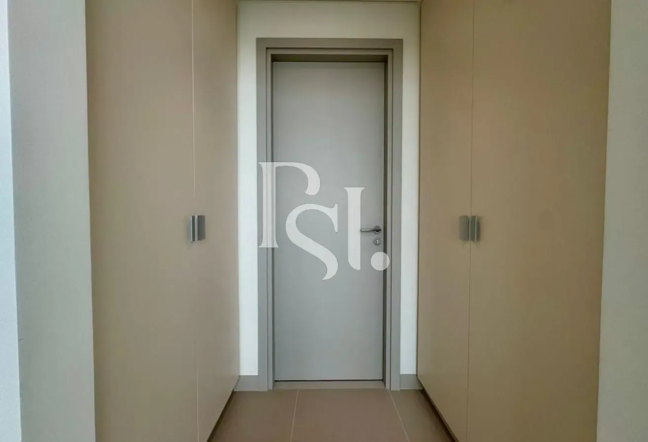 High Floor | Corner Unit | Open View | Vacant