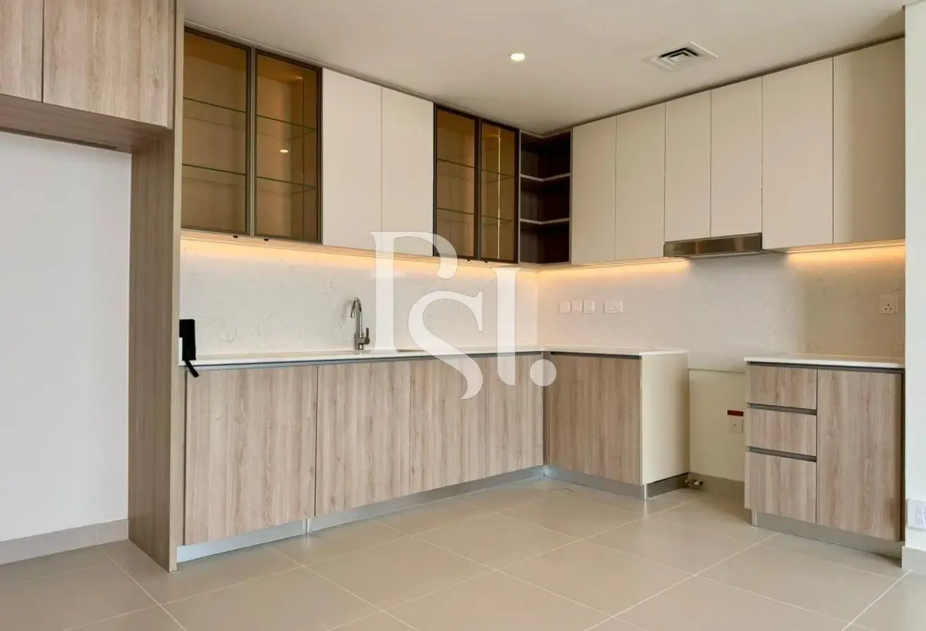 High Floor | Corner Unit | Open View | Vacant