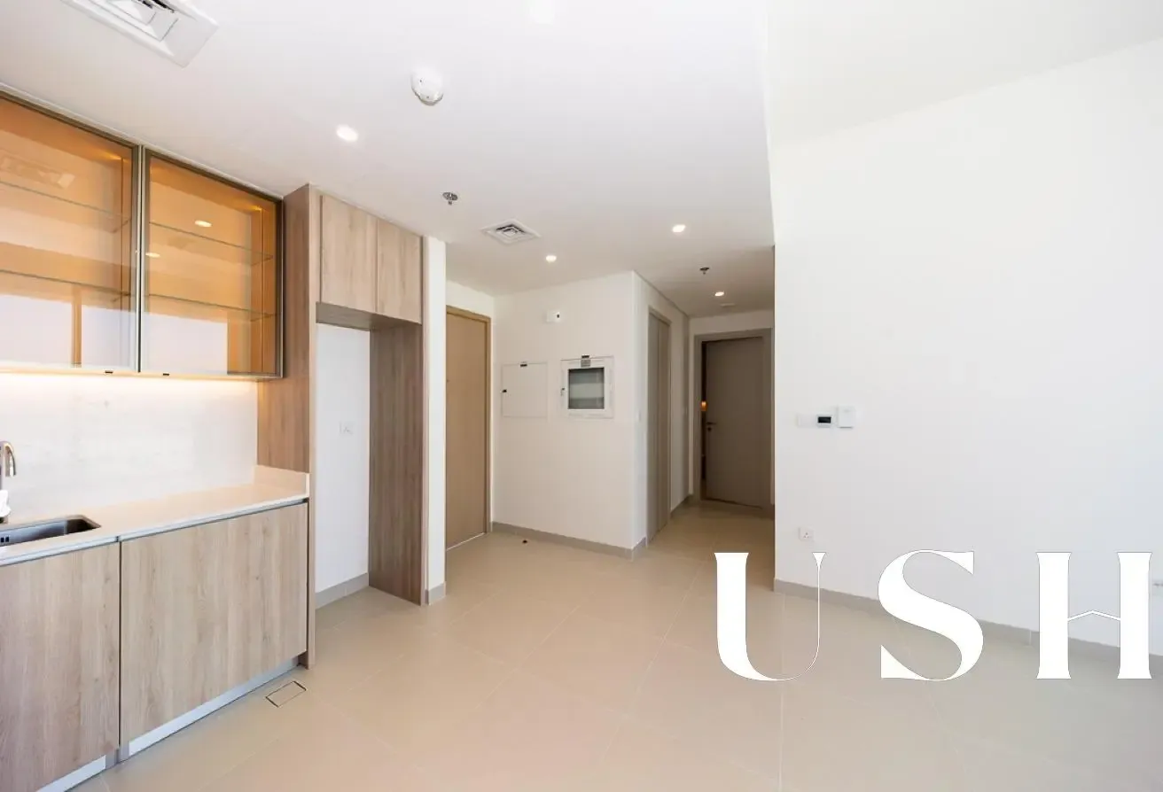 Brand New | Bright Interior | Next To Park
