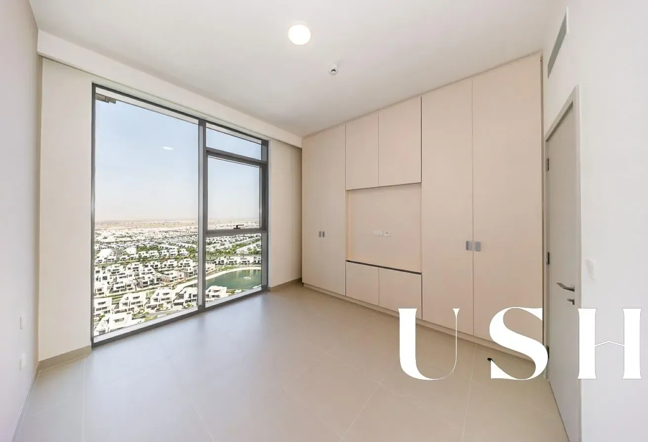 Brand New | Bright Interior | Next To Park
