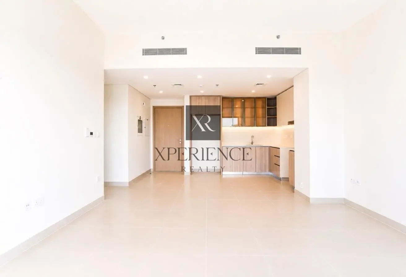 PARK VIEW | LUXURIOUS LIVING | READY TO MOVE IN