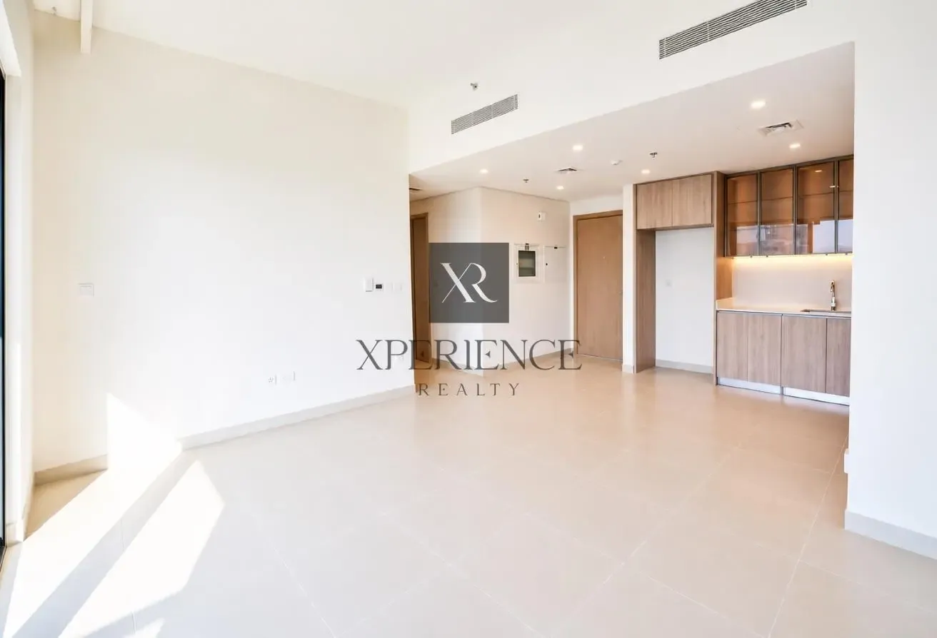 PARK VIEW | LUXURIOUS LIVING | READY TO MOVE IN