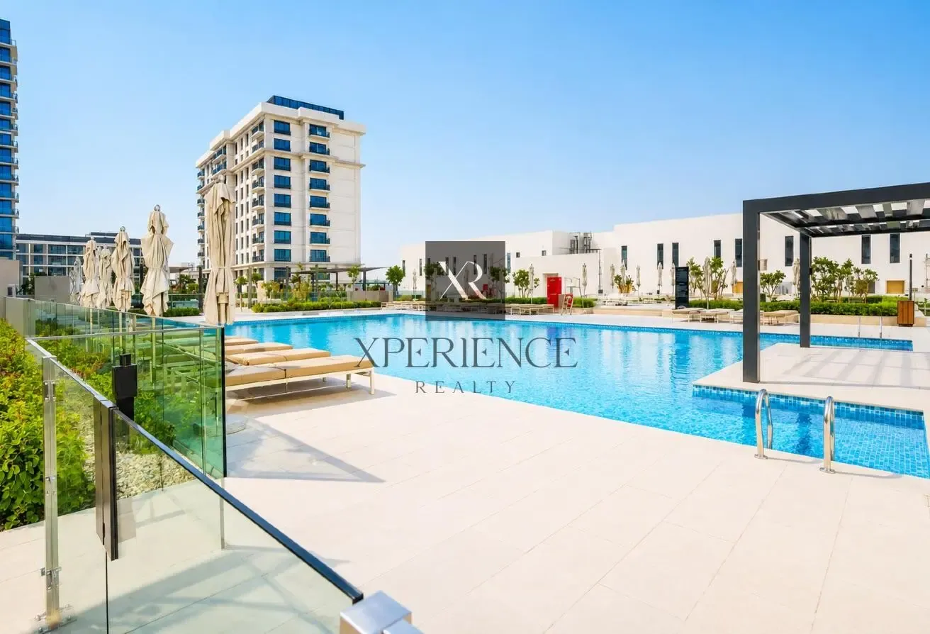 PARK VIEW | LUXURIOUS LIVING | READY TO MOVE IN