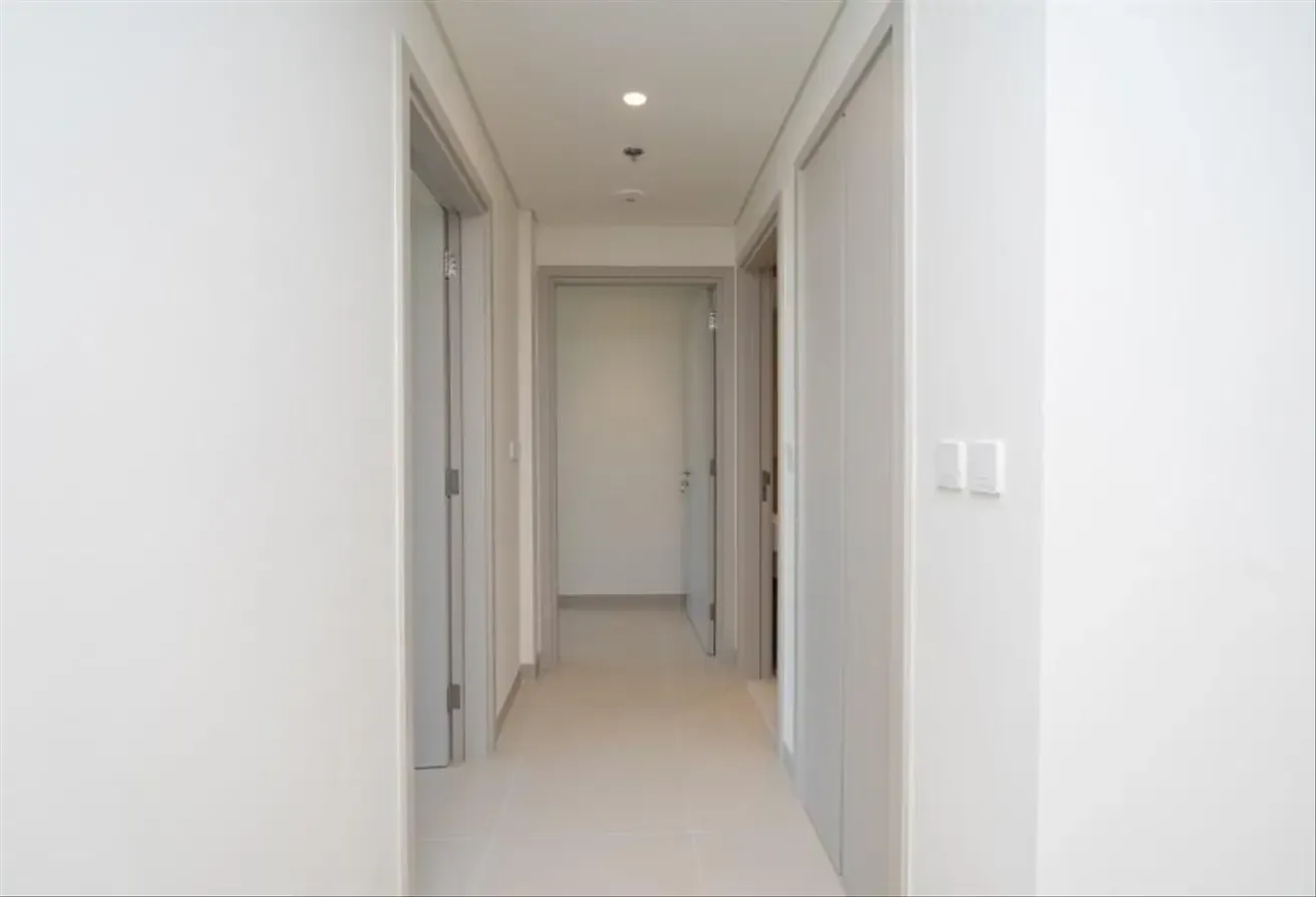 Park View 2BR / Vacant / High Floor