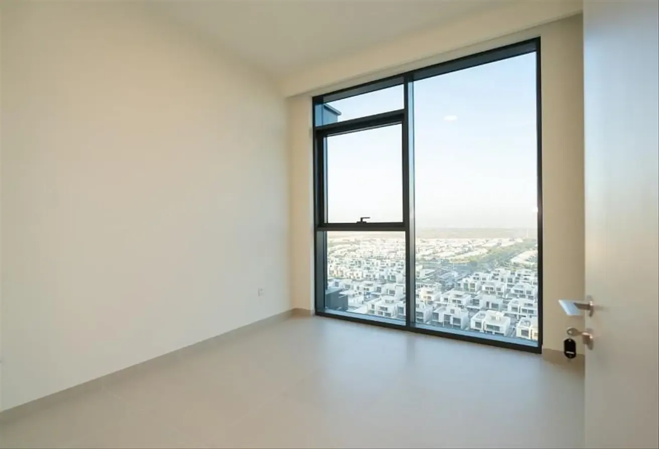 Park View 2BR / Vacant / High Floor