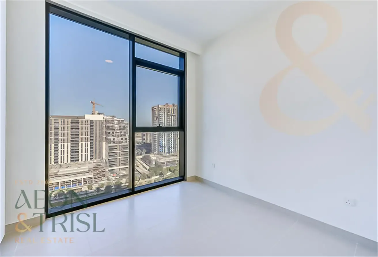 Free Stay | Lowest price | Full Park View