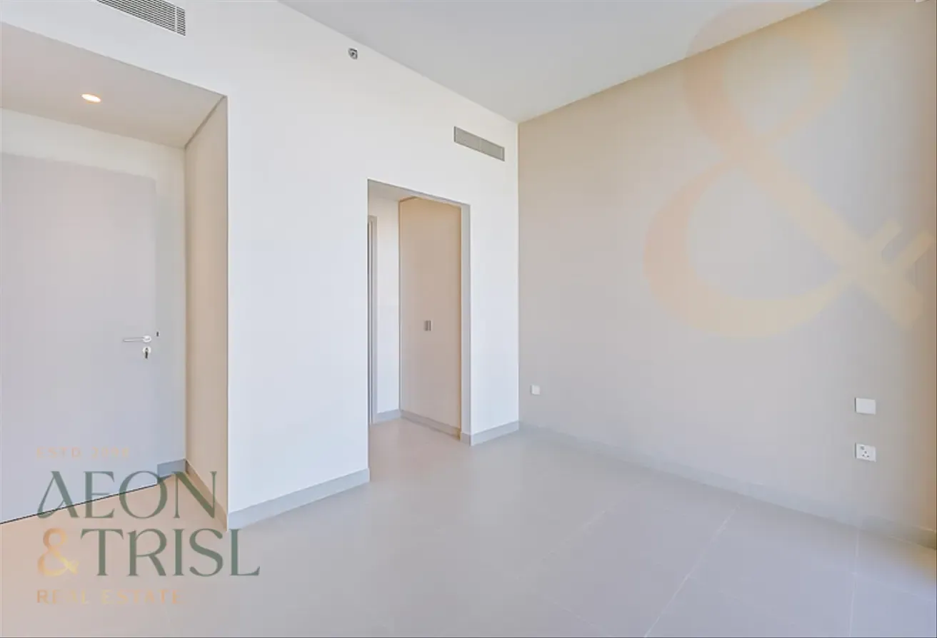 Free Stay | Lowest price | Full Park View