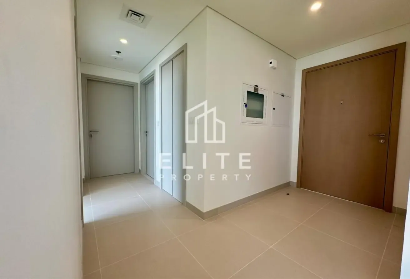 HIGH FLOOR, BRAND NEW, AMAZING AMENITIES, VIEW NOW