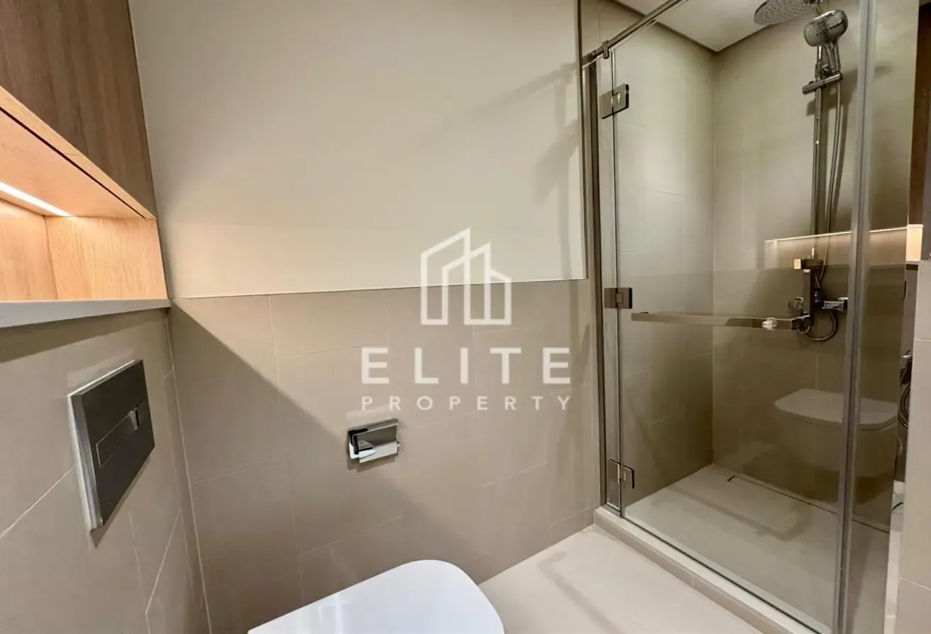 HIGH FLOOR, BRAND NEW, AMAZING AMENITIES, VIEW NOW