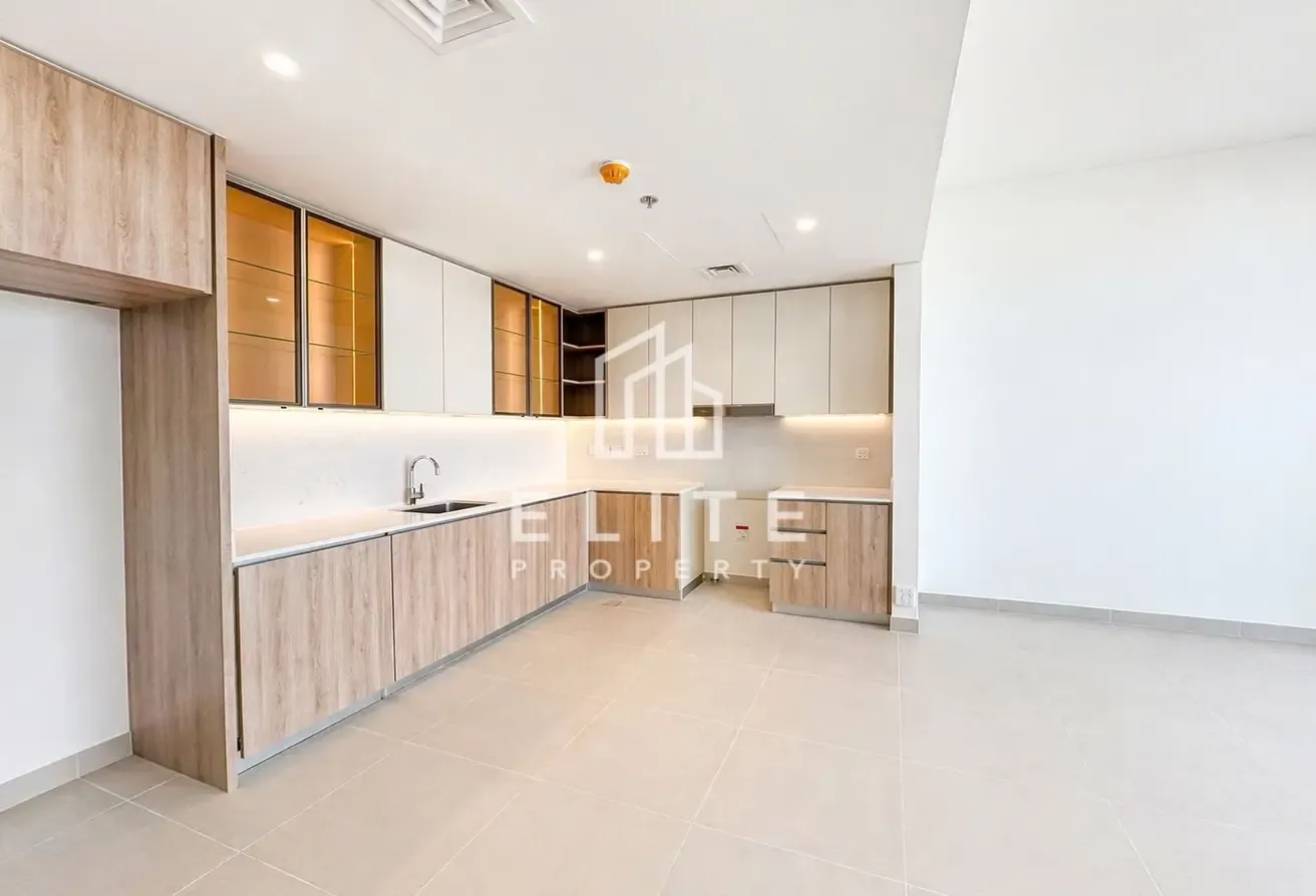 HIGH FLOOR | FABULOUS VIEW | BRAND NEW