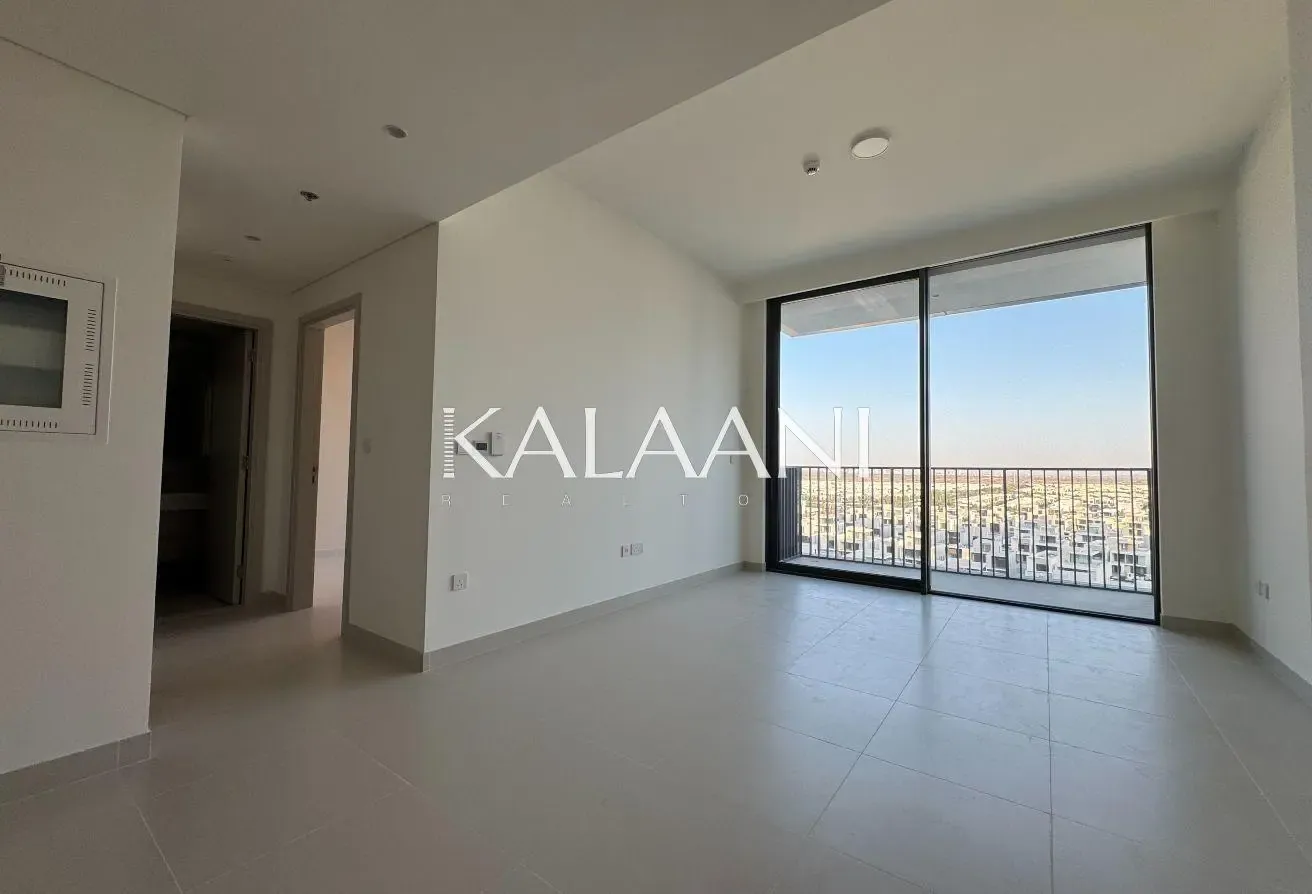 POOL VIEW | FLOOR TO CEILING WINDOWS | BRAND NEW