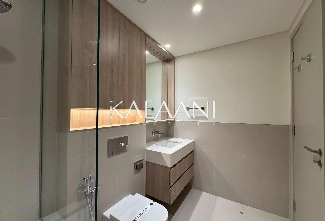 POOL VIEW | FLOOR TO CEILING WINDOWS | BRAND NEW