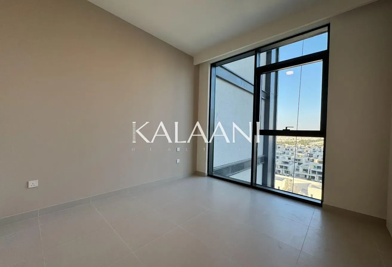 POOL VIEW | FLOOR TO CEILING WINDOWS | BRAND NEW