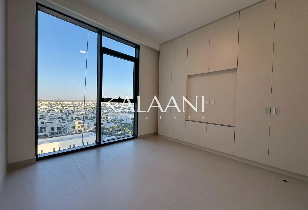 POOL VIEW | FLOOR TO CEILING WINDOWS | BRAND NEW
