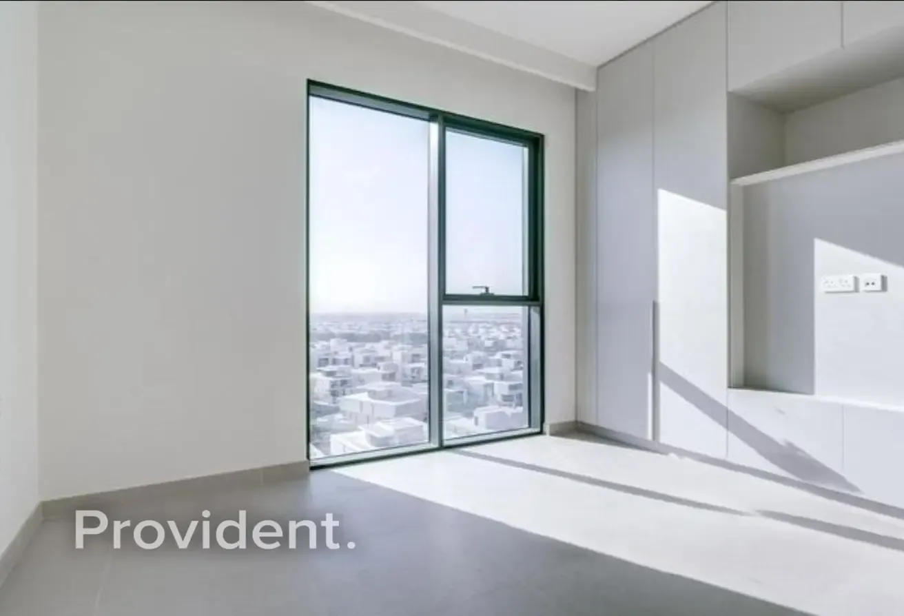 Bright 2BR | Amazing View | High Floor