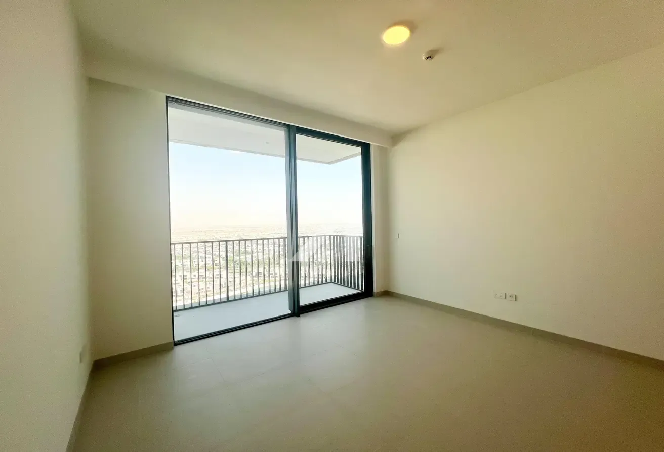 High Floor | Ready to Move In | Multiple Cheques