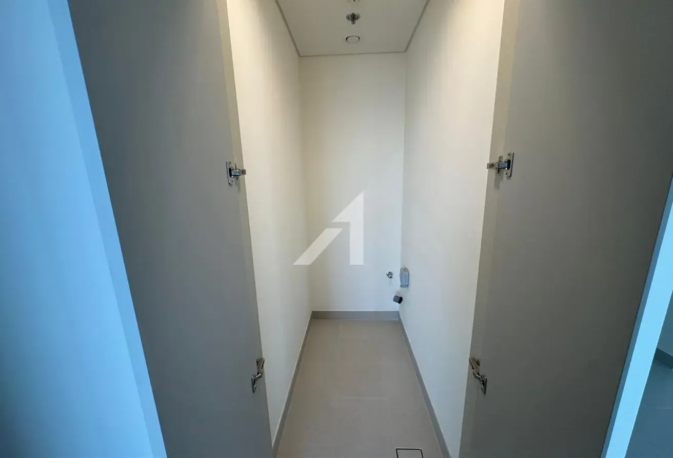 Mid Floor | Brand New | Ready to Move In