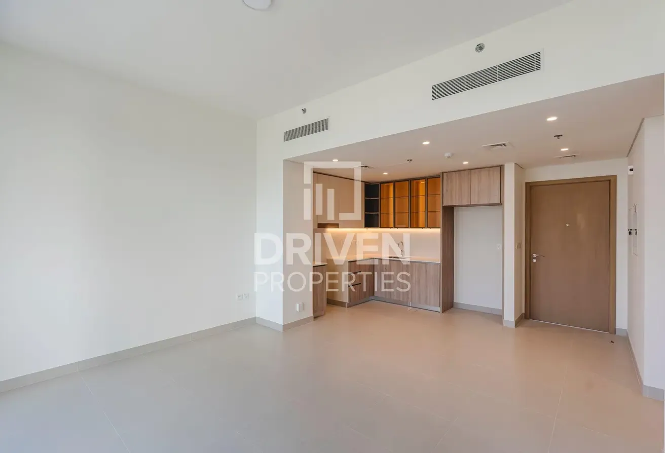 Park View | Mid Floor | Chiller Free | Brand New