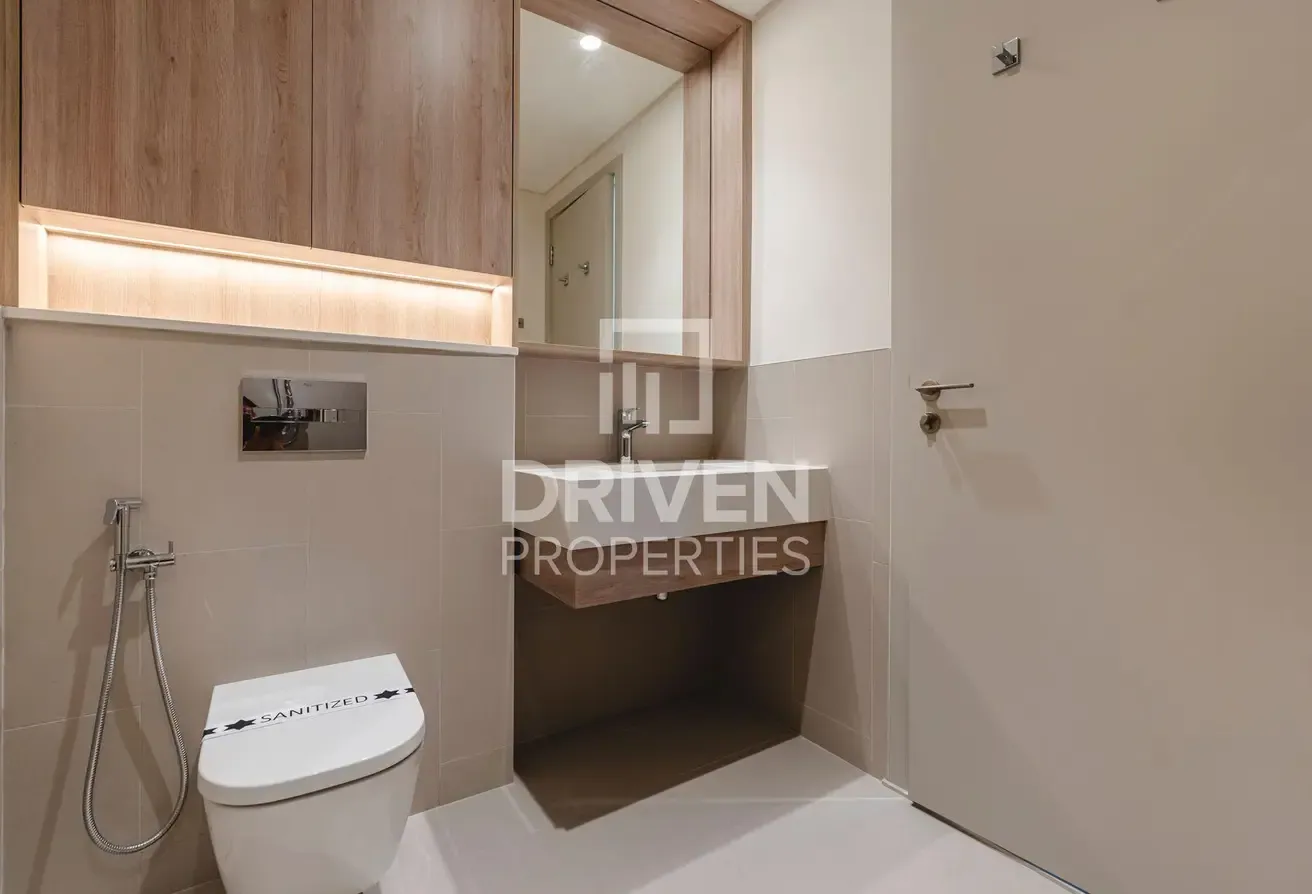 Park View | Mid Floor | Chiller Free | Brand New