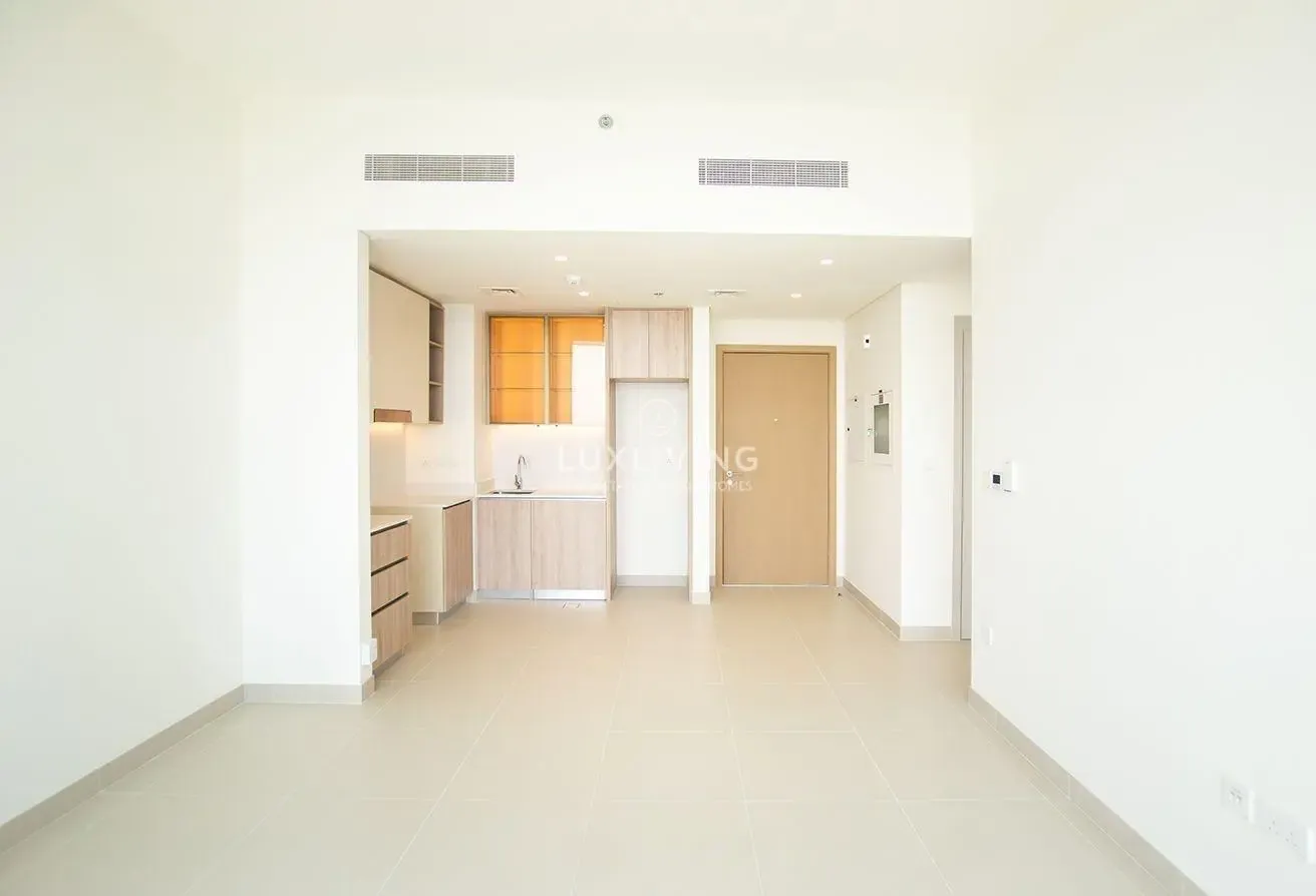 Golf View | Brand New 1BR | Multiple Cheques