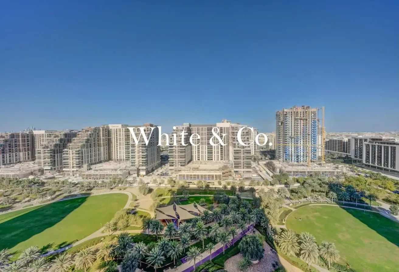 Vacant Now | High Floor | Modern and light