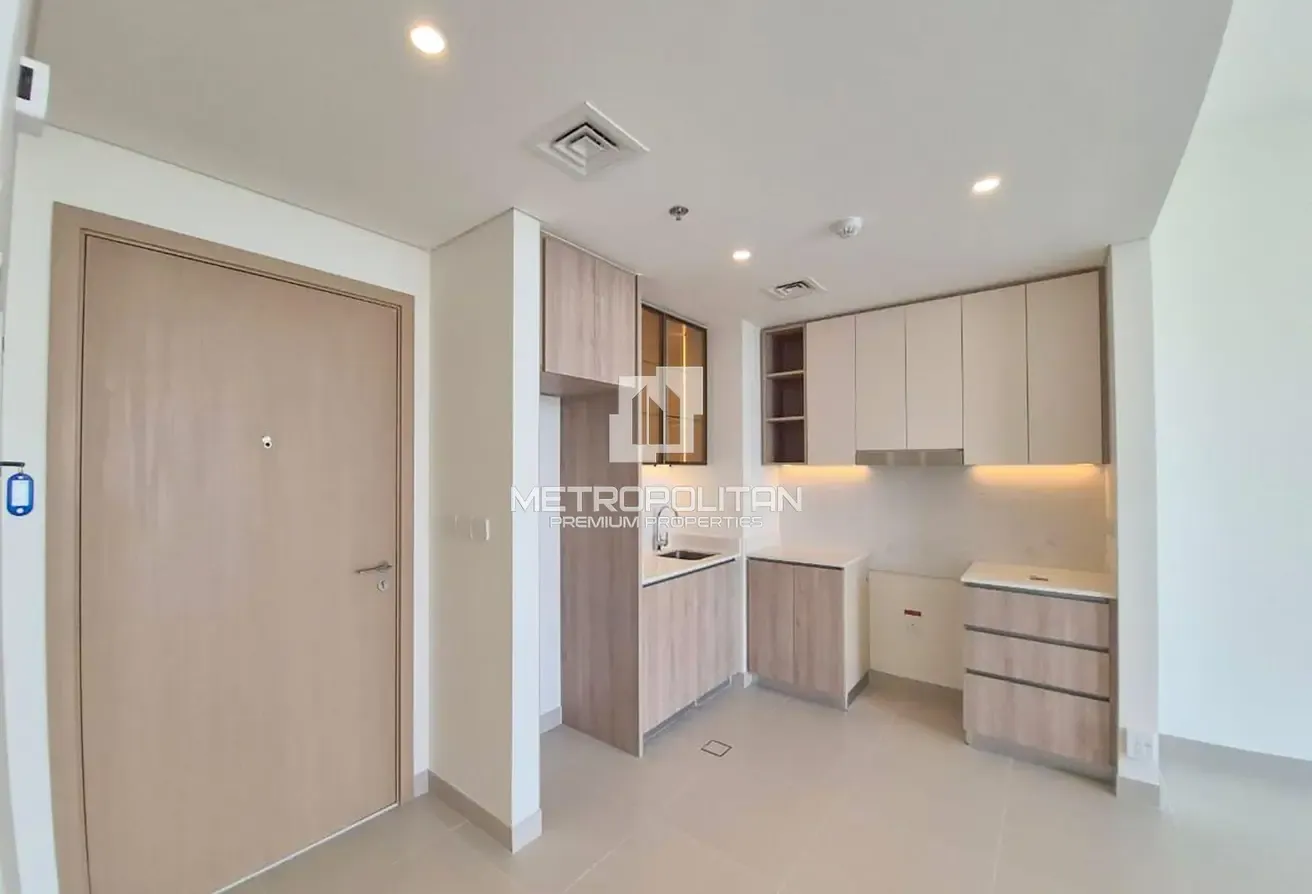 Brand New | High Floor | Multiple Cheques | Vacant