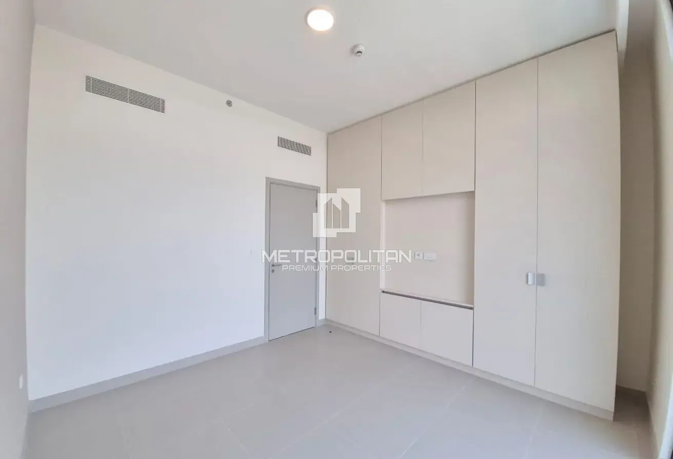 Brand New | High Floor | Multiple Cheques | Vacant
