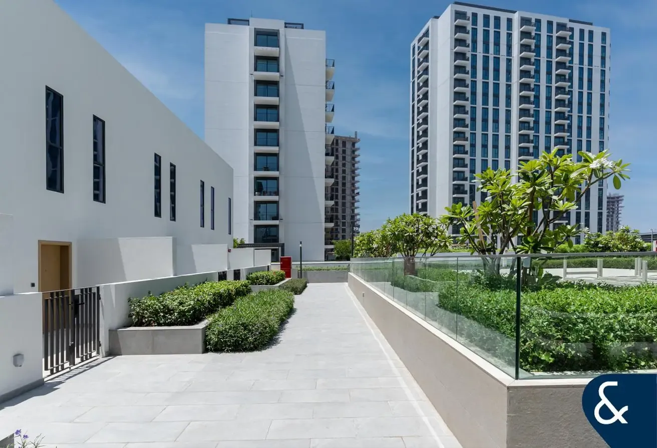 Duplex | Spacious Open Plan | Rare Unit