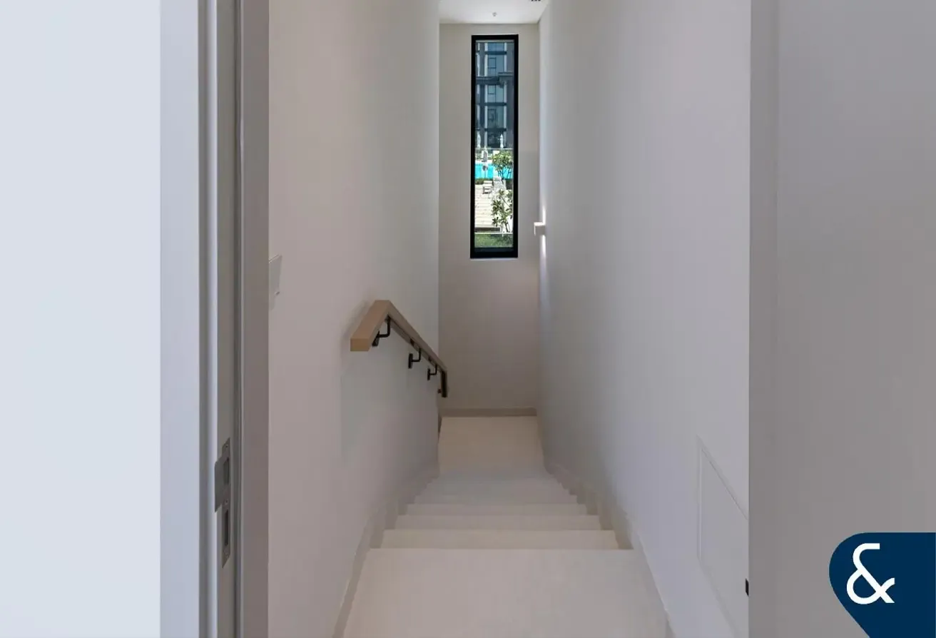 Duplex | Spacious Open Plan | Rare Unit