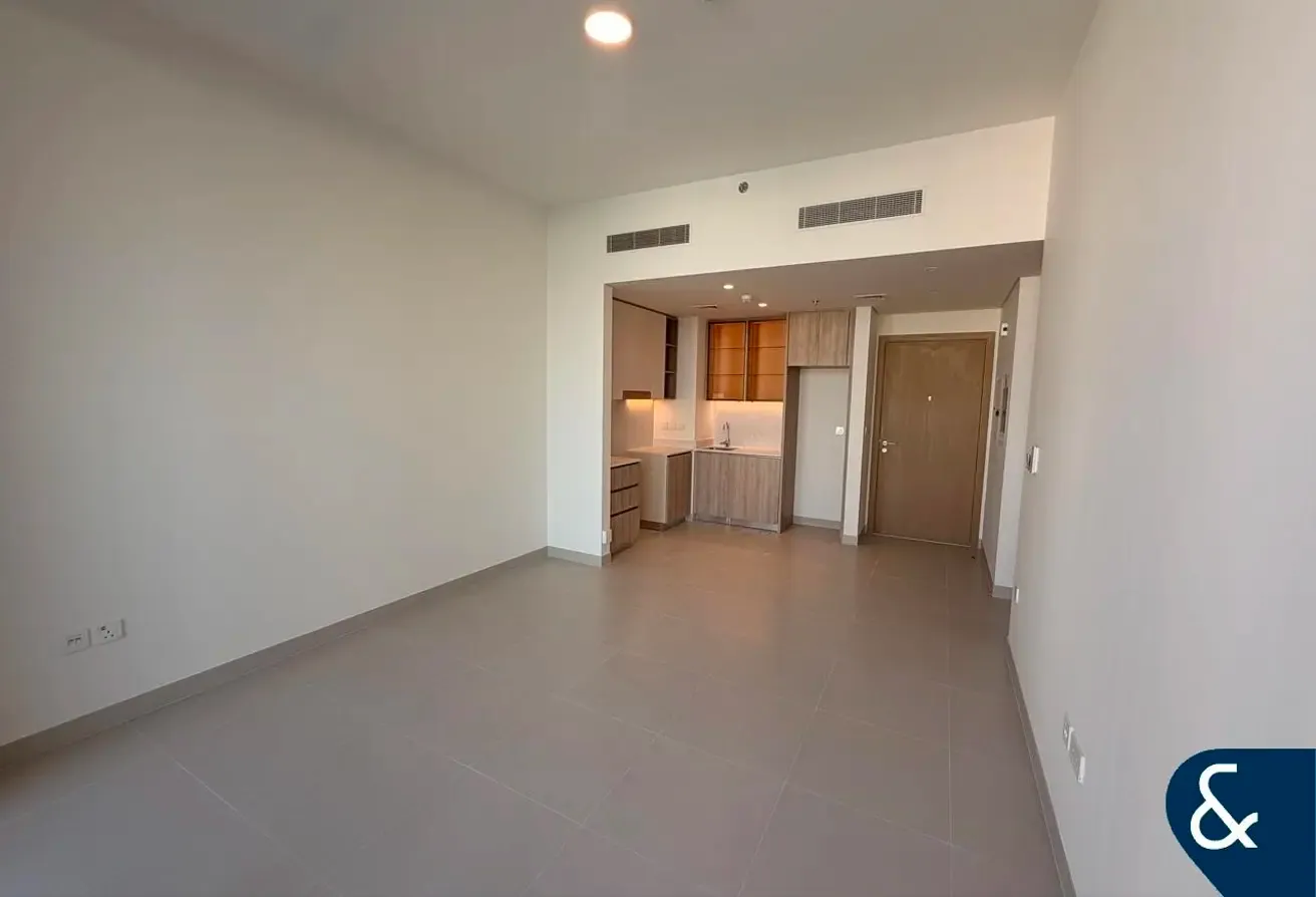 Exclusive | Pool View | Ready To Move | 1 Bed
