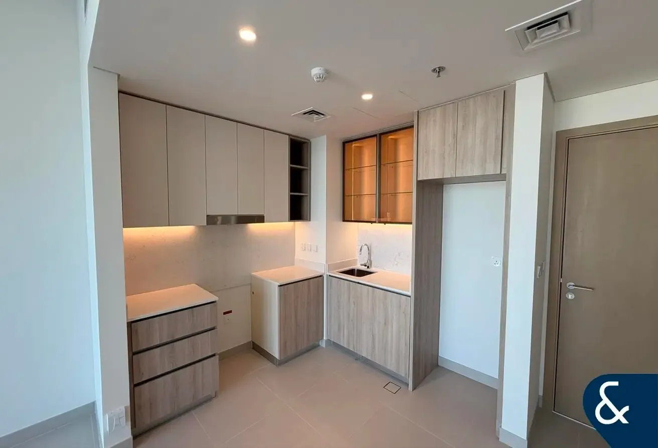 Exclusive | Pool View | Ready To Move | 1 Bed