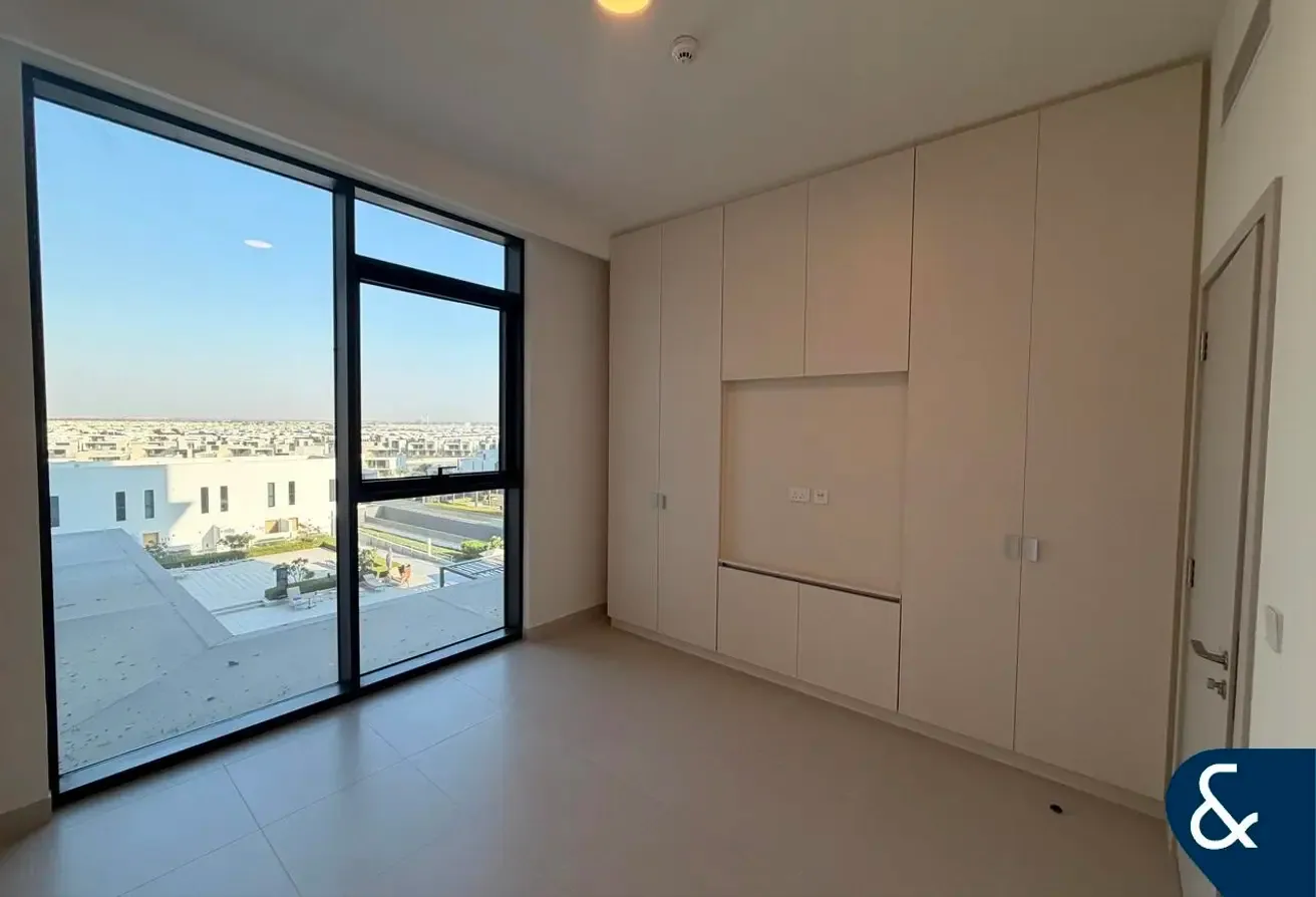 Exclusive | Pool View | Ready To Move | 1 Bed