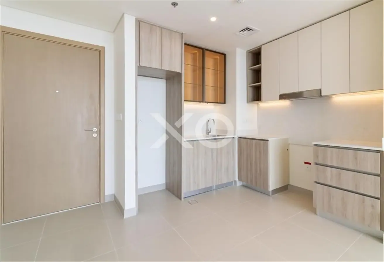 MULTIPLE CHEQUES | POOL VIEW | HIGH FLOOR