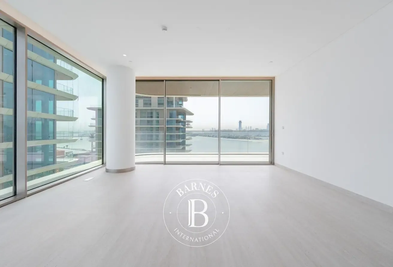 Palm View | Mid Floor | Brandnew
