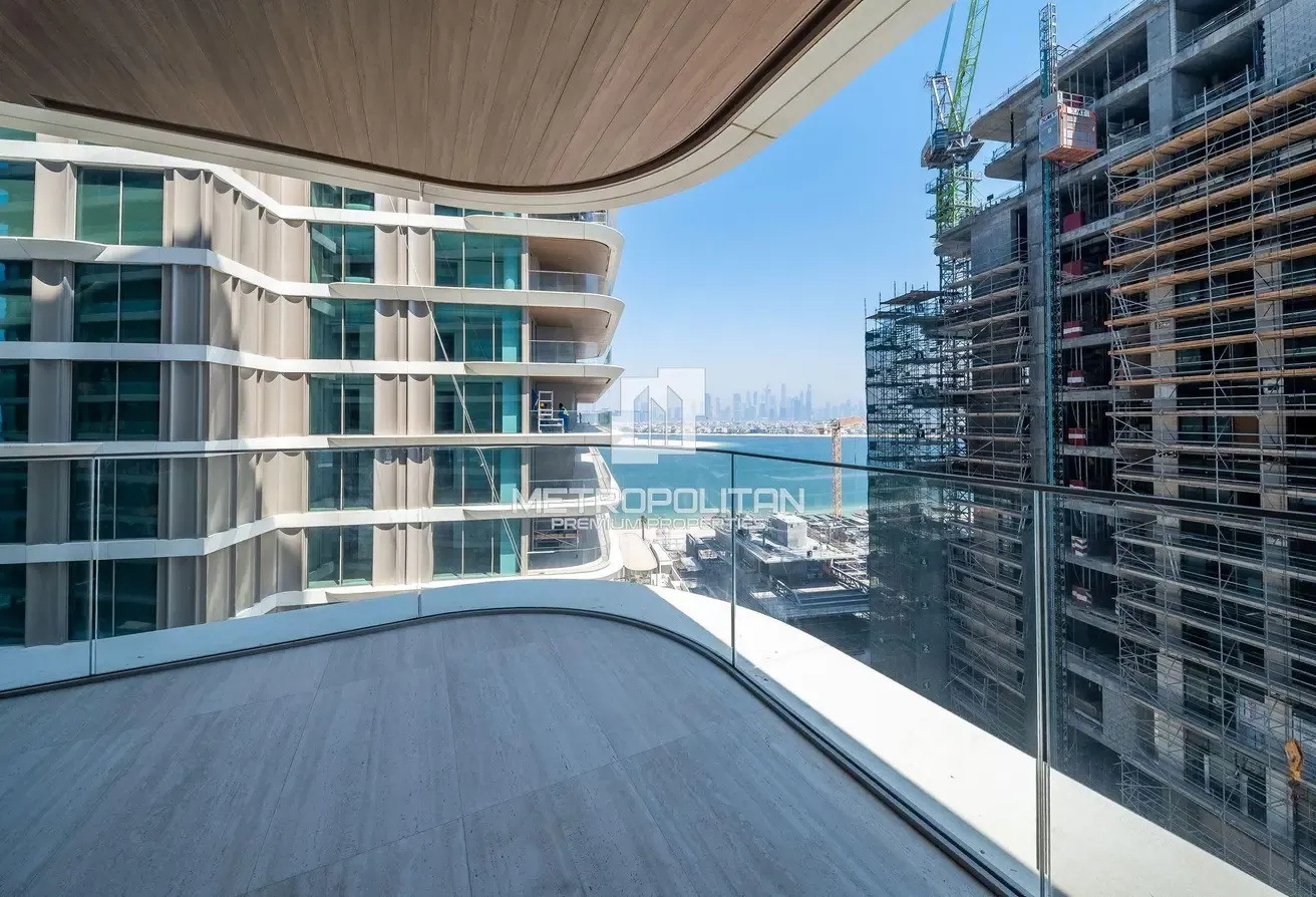 Brand New Spacious 3 Bedroom | Exceptional Views