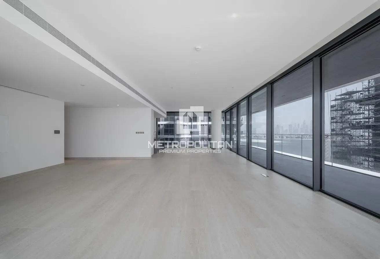 Brand New Spacious 3 Bedroom | Exceptional Views