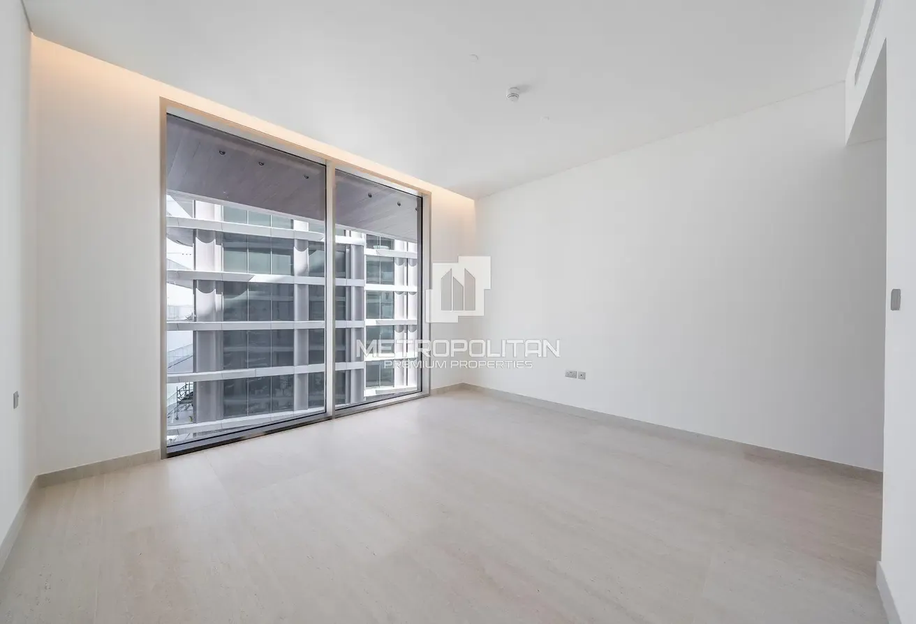 Brand New Spacious 3 Bedroom | Exceptional Views