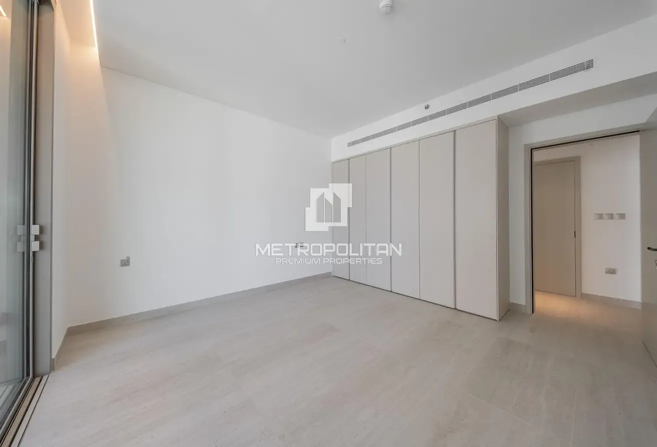 Brand New Spacious 3 Bedroom | Exceptional Views