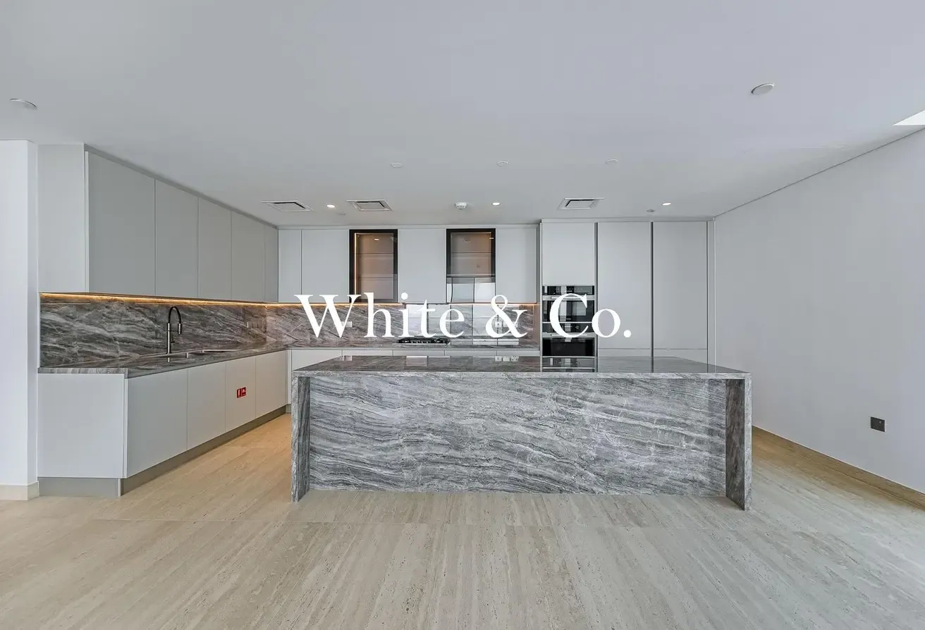 Furnish Option | High Floor | Exclusive