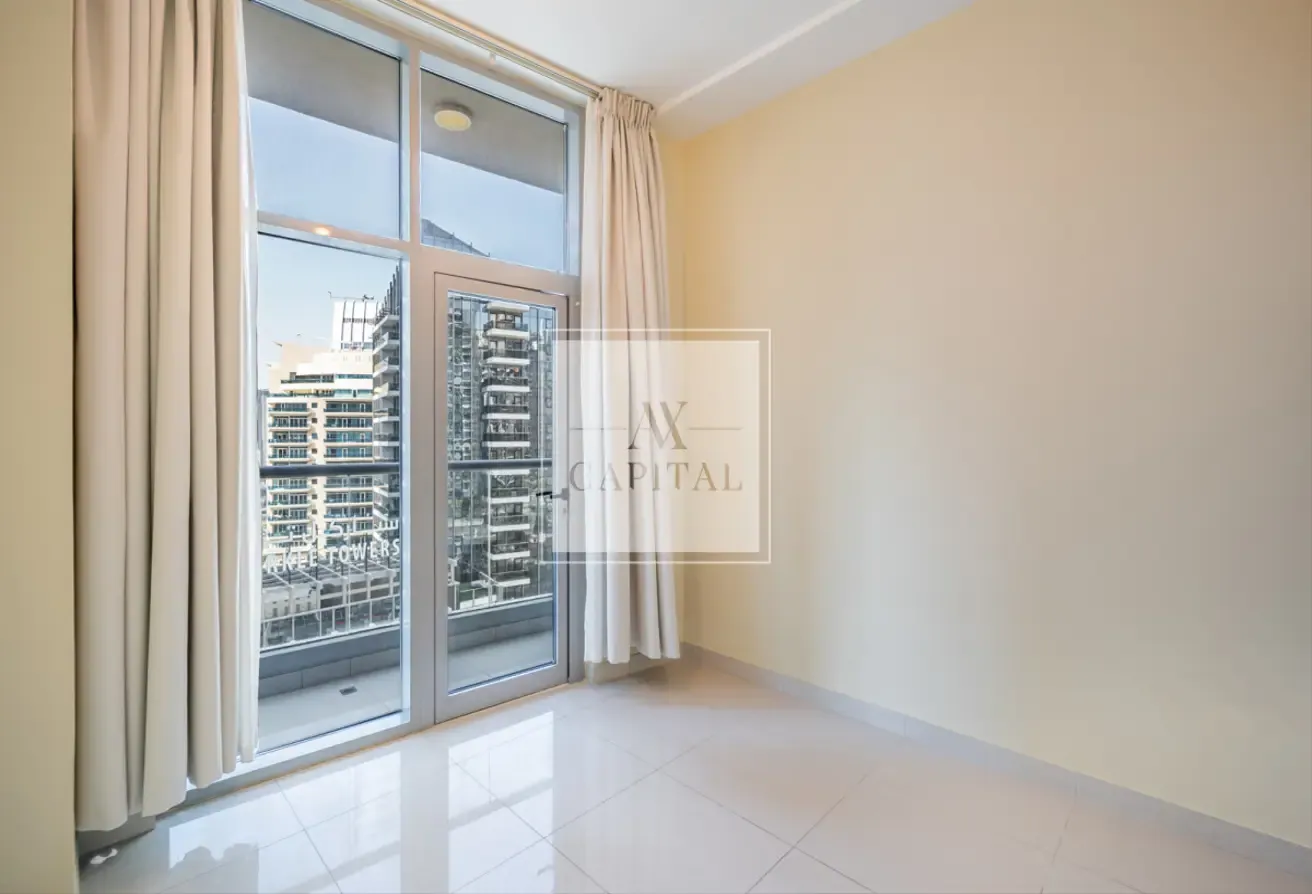 Large layout | Marina View | Chiller free